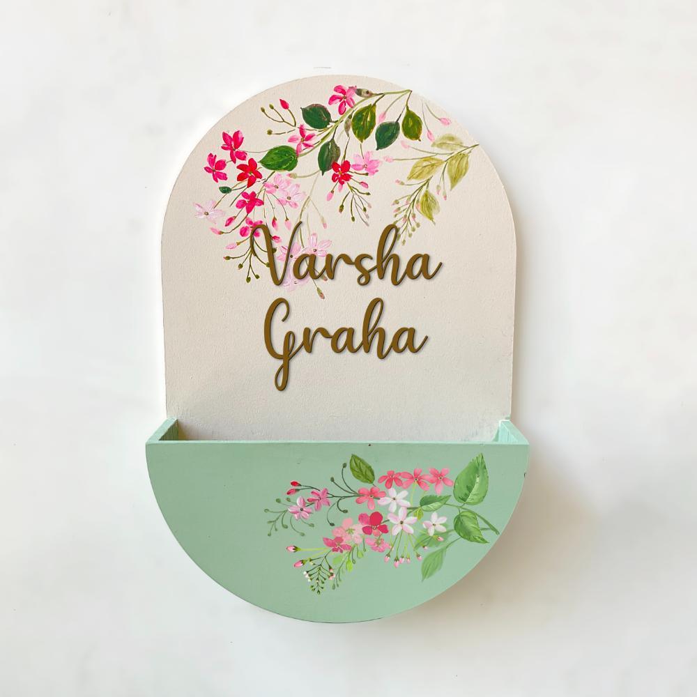 Round Planter Name Plate - Calming White & Green